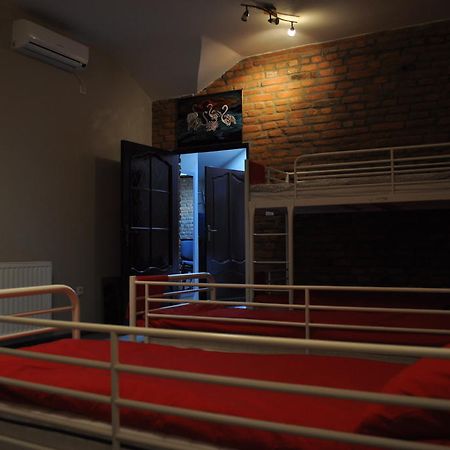 אוזהורוד Hostel Egan מראה חיצוני תמונה